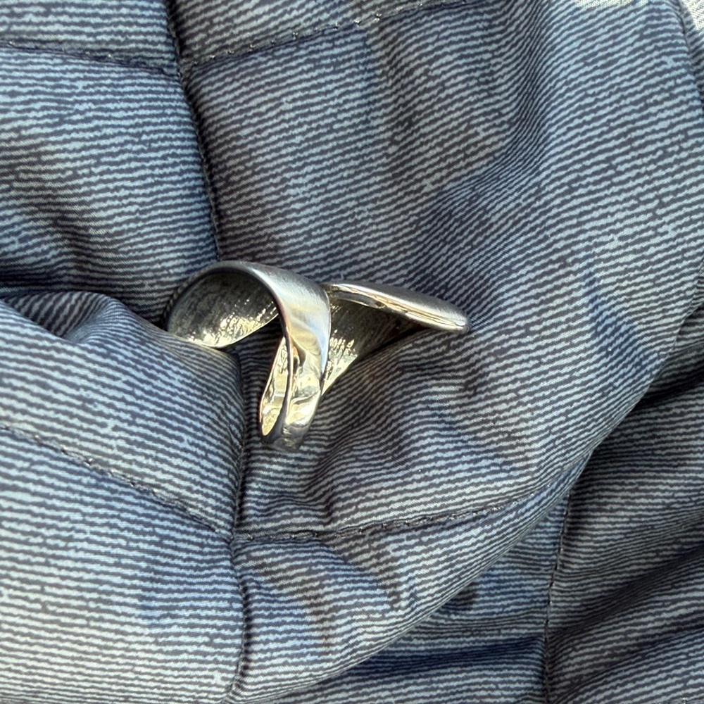 Brazilian RhodiumTwisted Ring - Picture 7 of 7